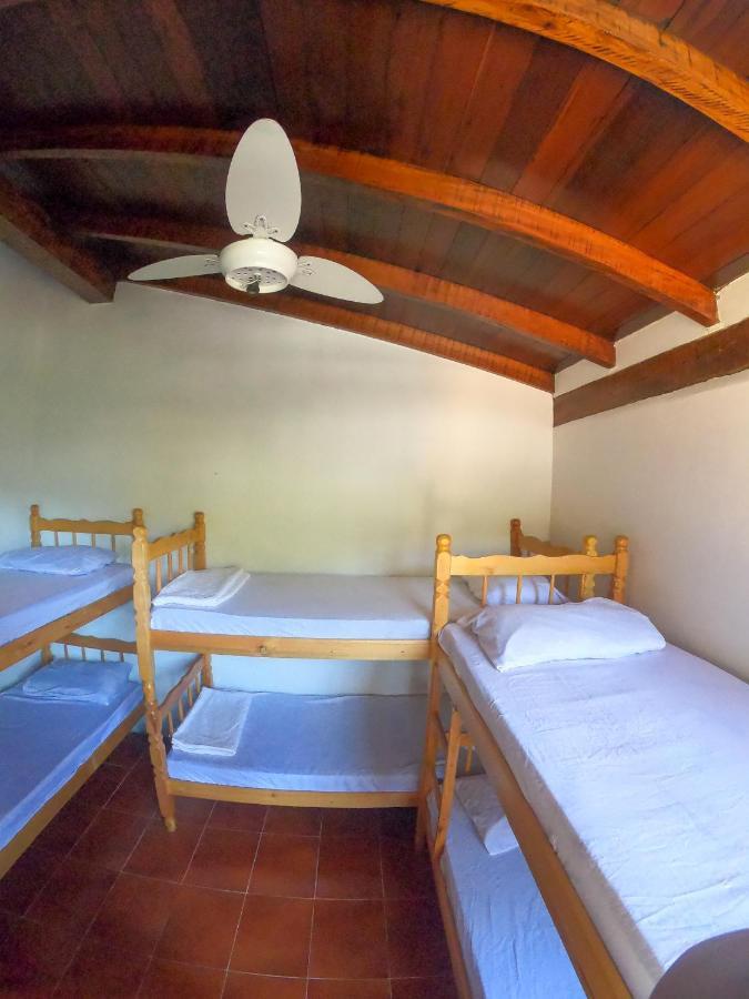 Hostel Brazil Backpackers Caragua Карагуататуба Экстерьер фото